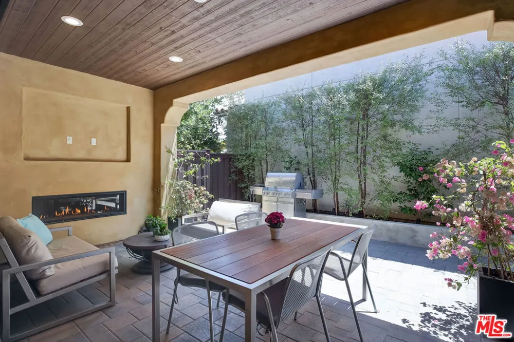 5445 Tree Farm Lane Santa Barbara, CA 93111