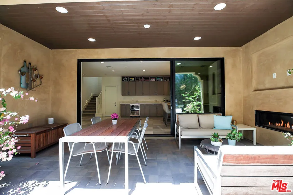 5445 Tree Farm Lane Santa Barbara, CA 93111