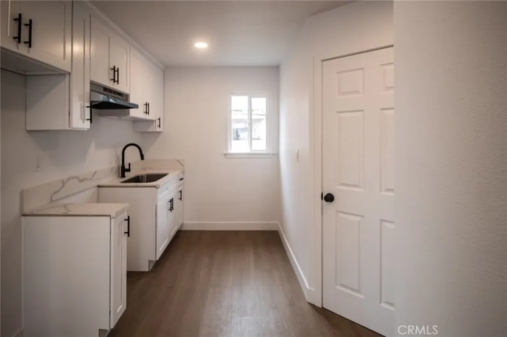 2216 Continental Avenue South El Monte, CA 91733