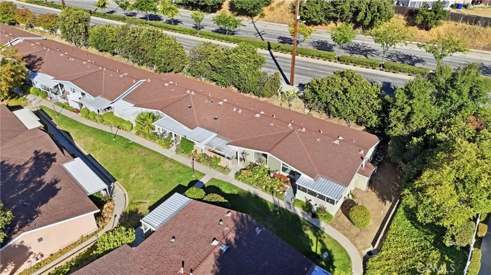 19158 Avenue Of The Oaks #C Newhall, CA 91321