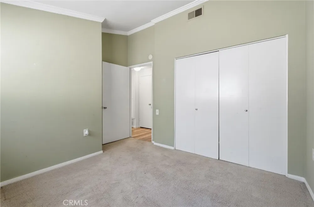 19158 Avenue Of The Oaks #C Newhall, CA 91321