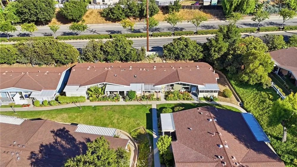 19158 Avenue Of The Oaks #C Newhall, CA 91321