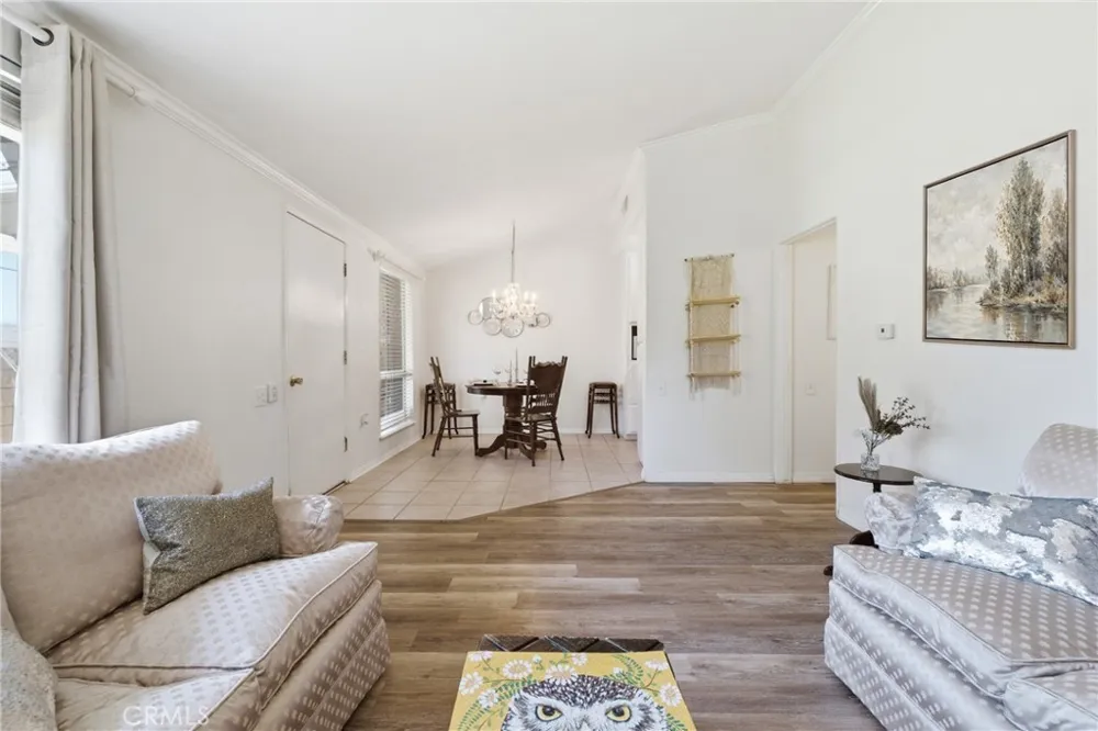 19158 Avenue Of The Oaks #C Newhall, CA 91321