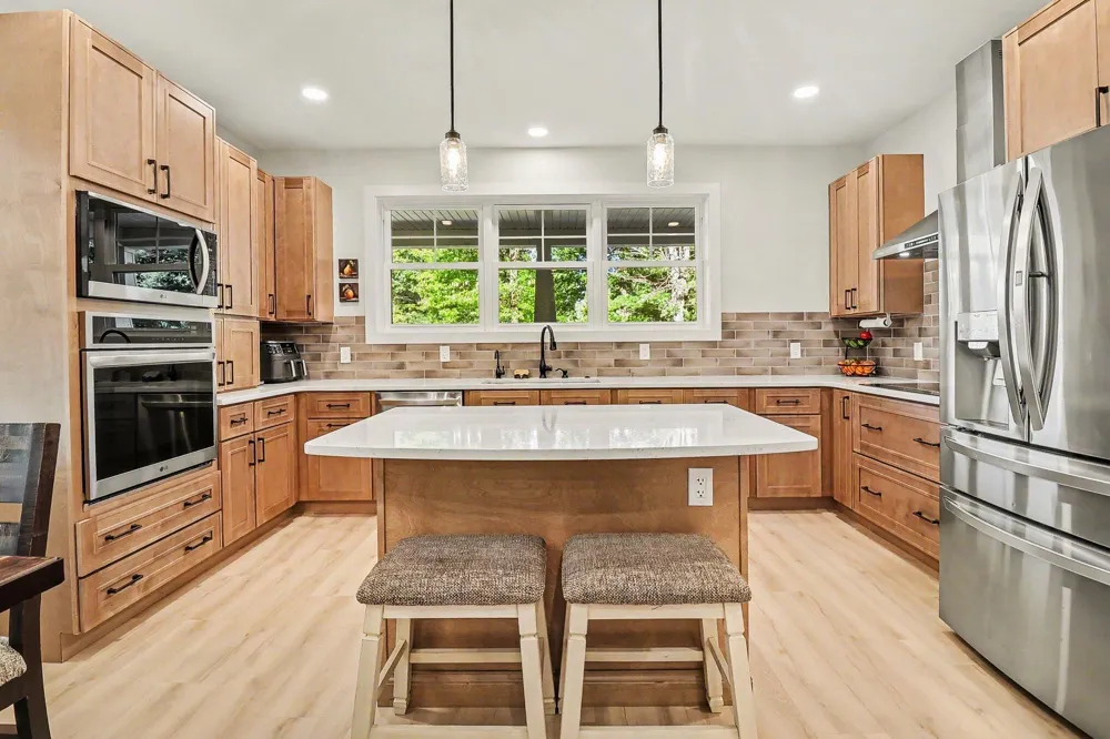 20 Kenneth Street Pentwater, MI 49449