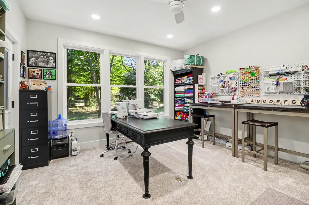 20 Kenneth Street Pentwater, MI 49449