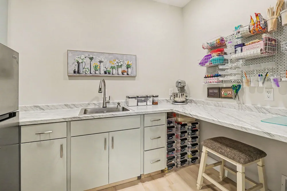 20 Kenneth Street Pentwater, MI 49449