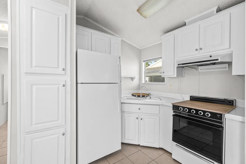 12 Hibiscus Drive #H Briny Breezes, FL 33435