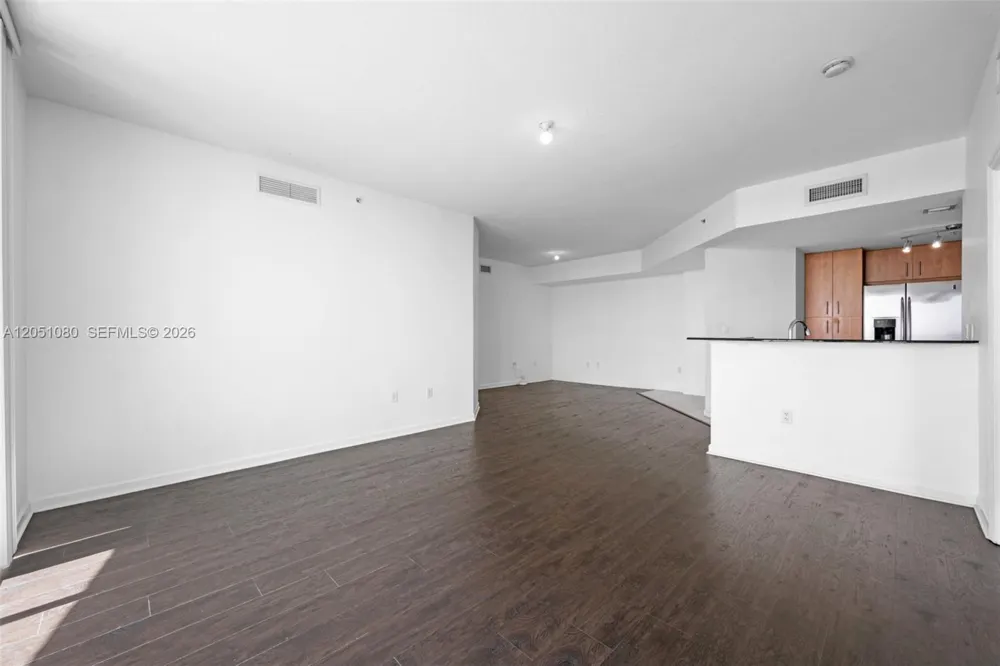 7910 Harbor Island Dr #402 North Bay Village, FL 33141