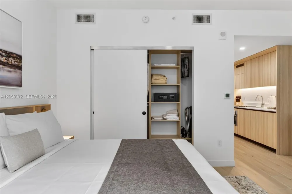 225 Miami Ave #308 Miami, FL 33128