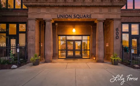 600 Broadway Avenue NW #208