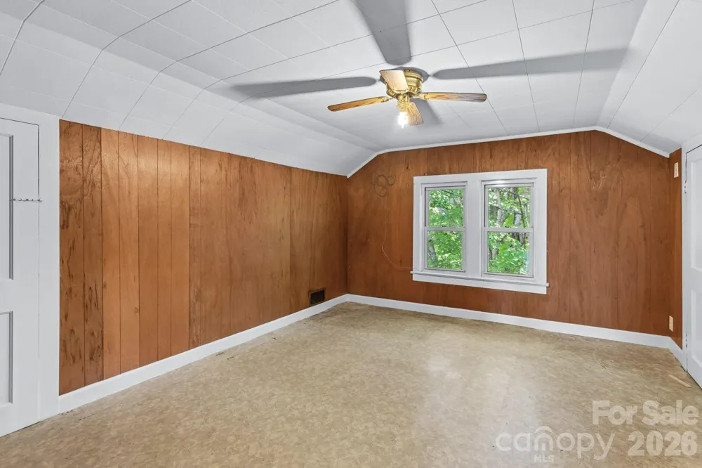 160 Mclean Road Weaverville, NC 28787