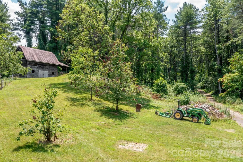160 Mclean Road Weaverville, NC 28787