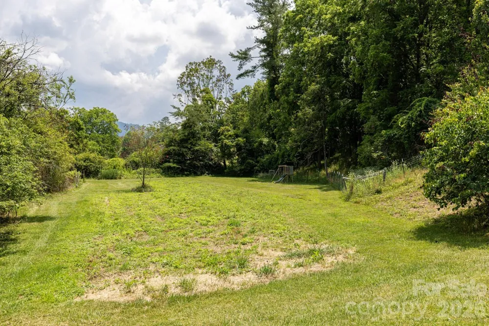 160 Mclean Road Weaverville, NC 28787