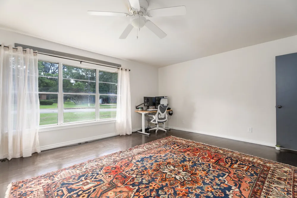 137 Gardner Drive Palestine, TX 75803
