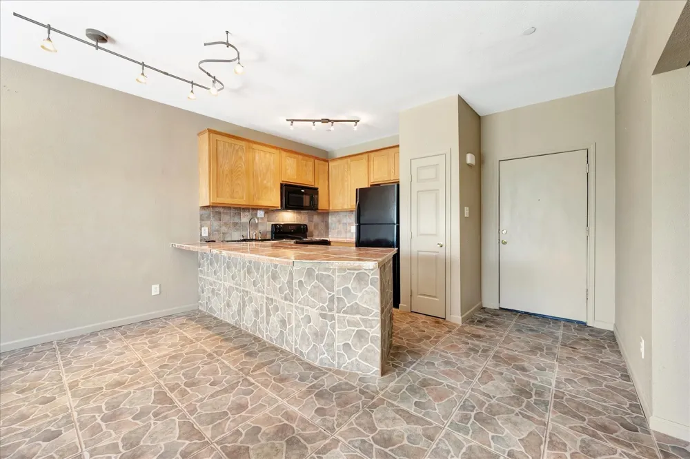 793 Davis Road #112 League City, TX 77573