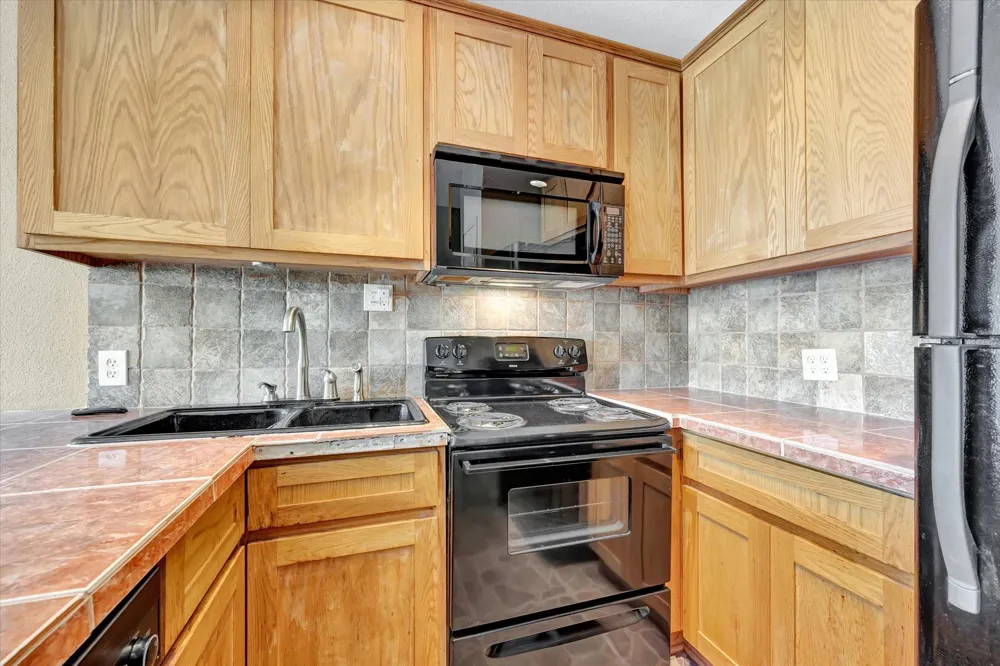 793 Davis Road #112 League City, TX 77573