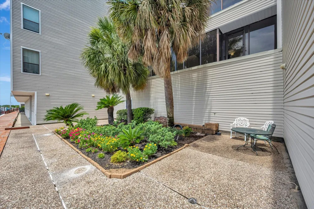 793 Davis Road #112 League City, TX 77573