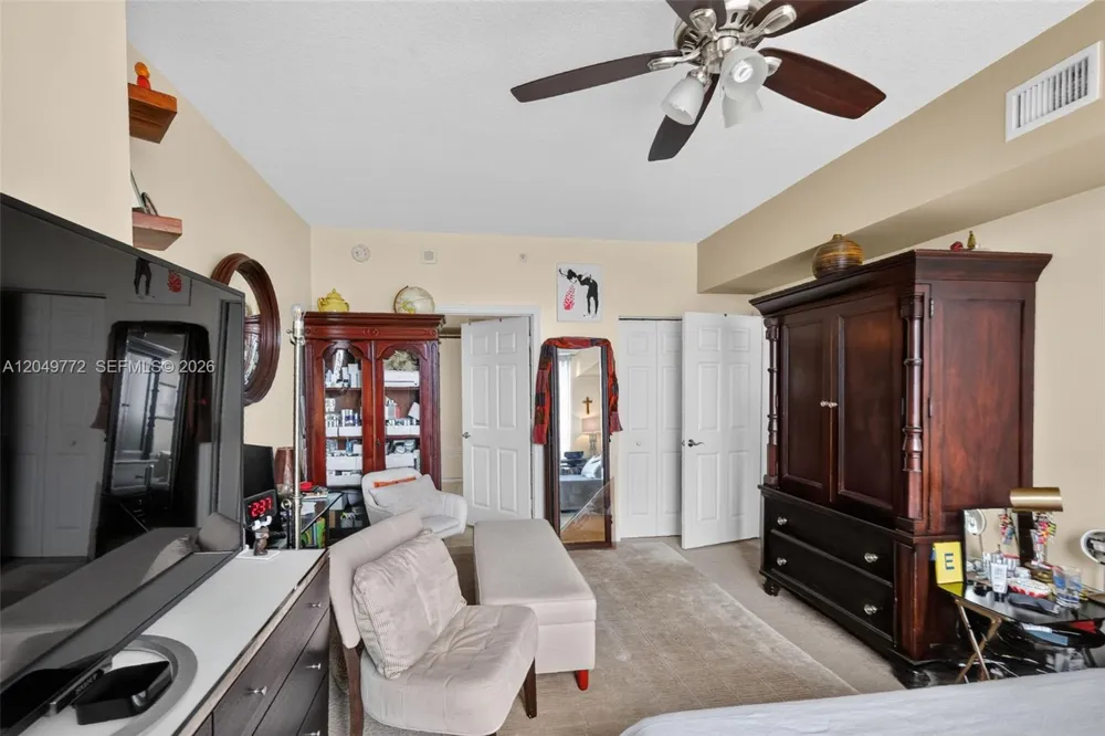 888 Douglas #806 Coral Gables, FL 33134