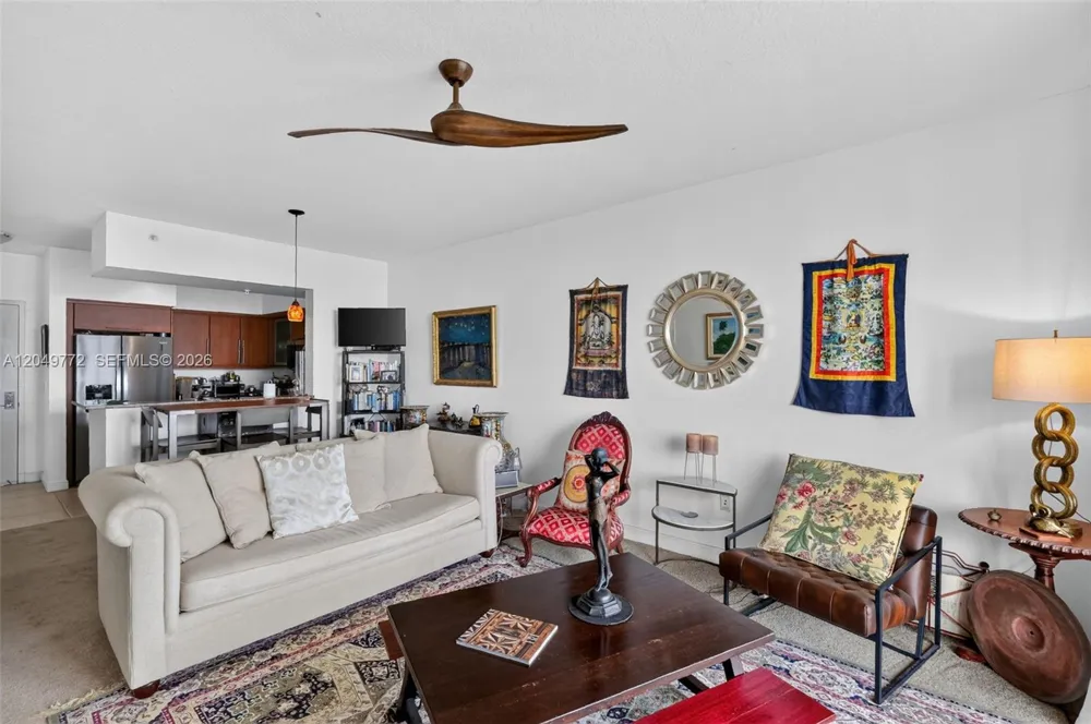 888 Douglas #806 Coral Gables, FL 33134