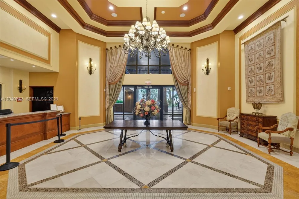 888 Douglas #806 Coral Gables, FL 33134