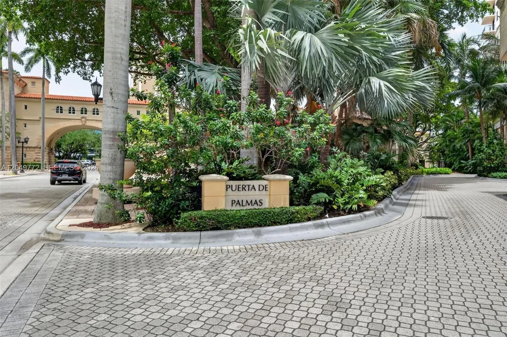 888 Douglas #806 Coral Gables, FL 33134