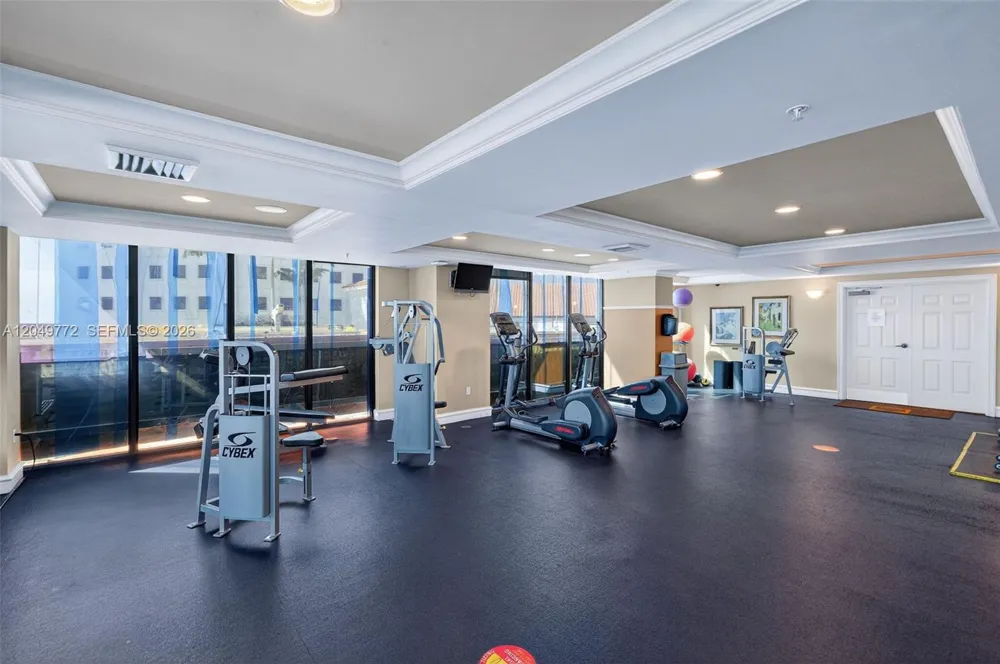888 Douglas #806 Coral Gables, FL 33134
