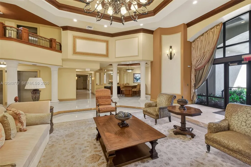 888 Douglas #806 Coral Gables, FL 33134