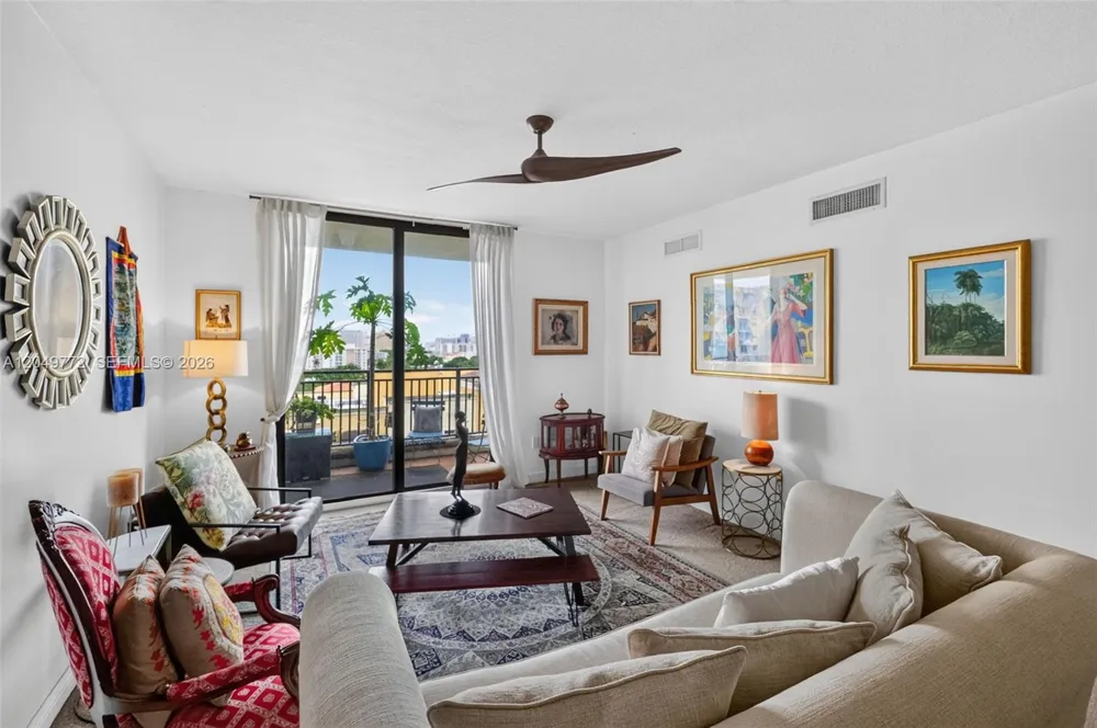 888 Douglas #806 Coral Gables, FL 33134