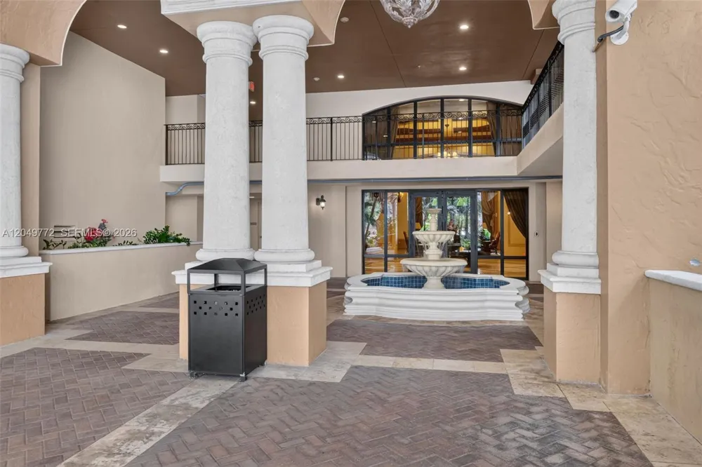 888 Douglas #806 Coral Gables, FL 33134