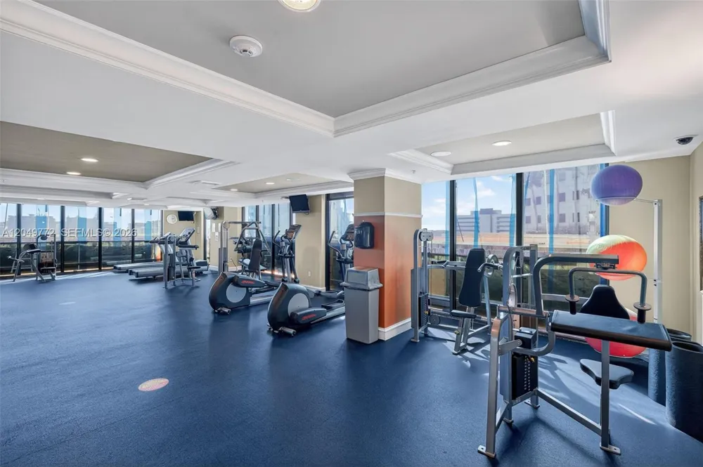 888 Douglas #806 Coral Gables, FL 33134