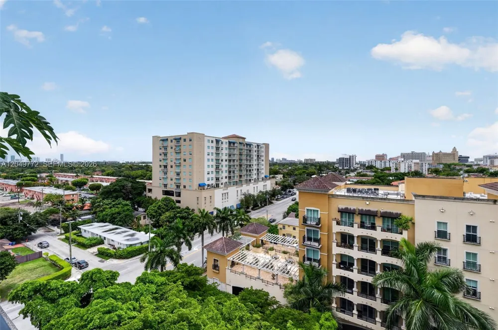 888 Douglas #806 Coral Gables, FL 33134