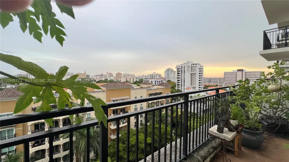 888 Douglas #806 Coral Gables, FL 33134