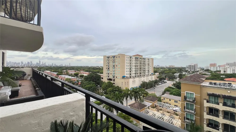 888 Douglas #806 Coral Gables, FL 33134