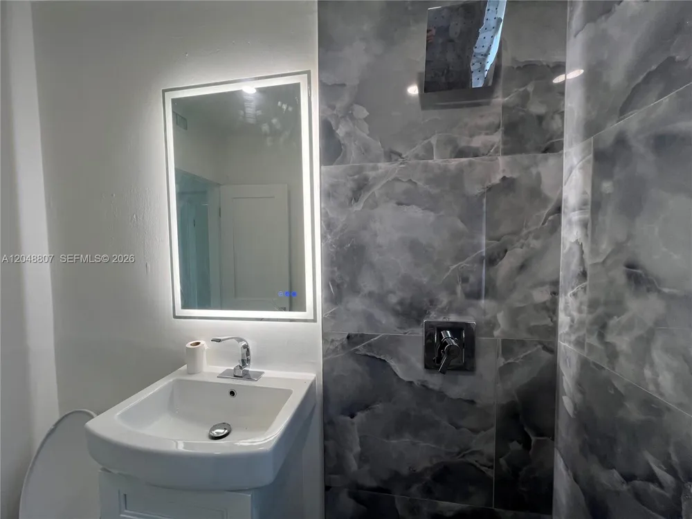 1831 Wilmington St Opa-Locka, FL 33054