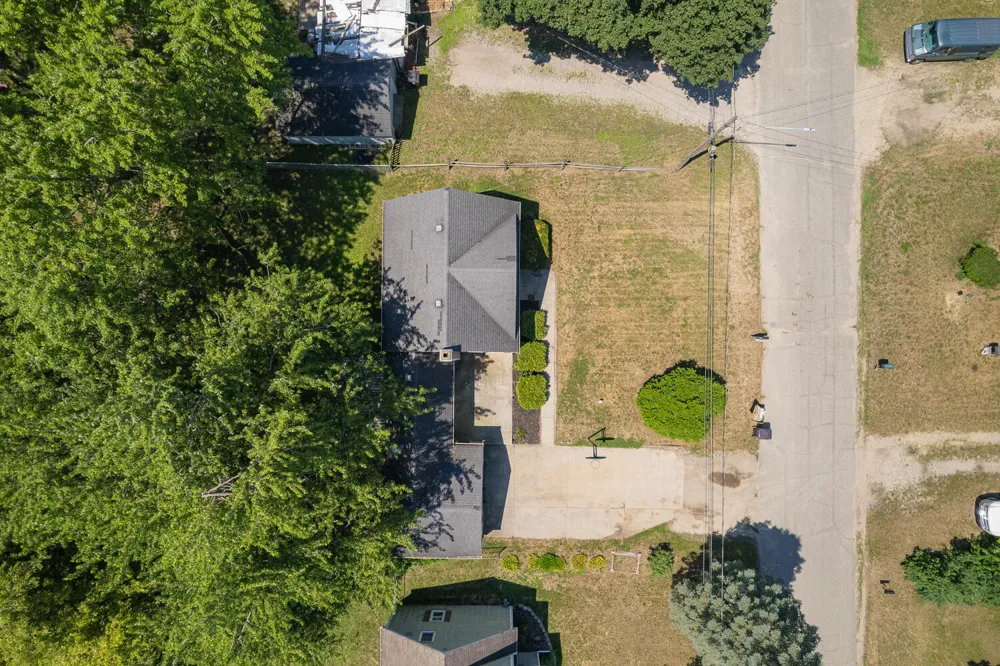 1055 Loren Road Adrian, MI 49221
