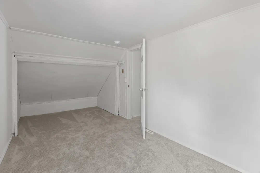 1055 Loren Road Adrian, MI 49221