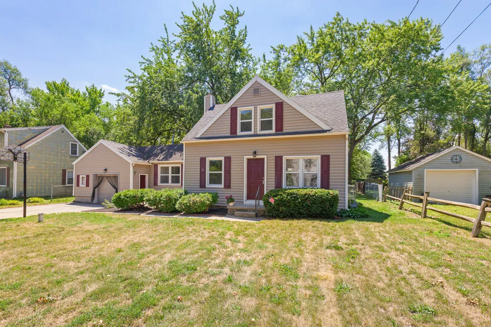 1055 Loren Road Adrian, MI 49221