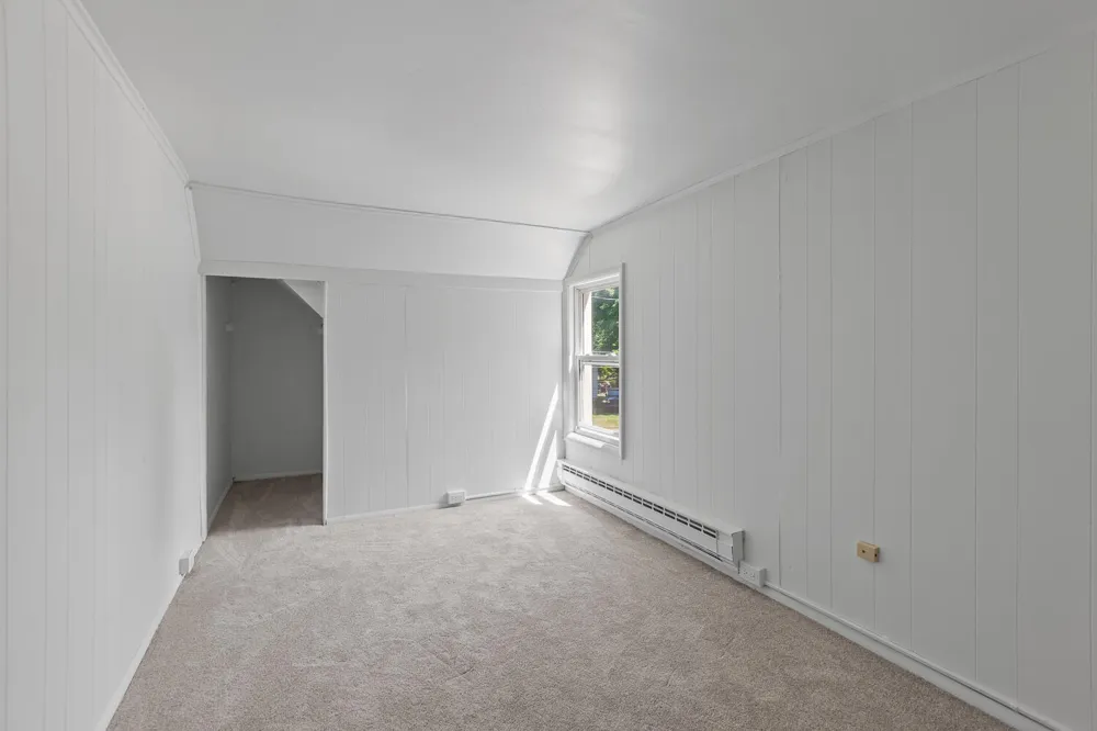 1055 Loren Road Adrian, MI 49221