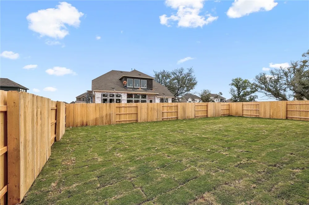 1212 Truscon Path Leander, TX 78641