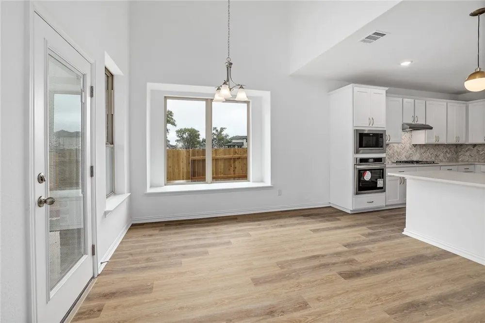 1212 Truscon Path Leander, TX 78641