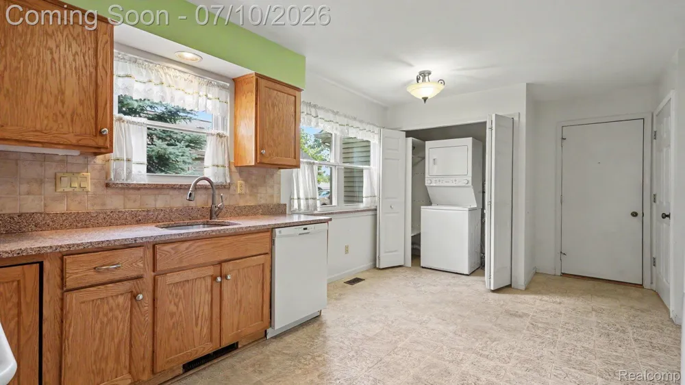 19405 Cardene Way Northville Township, MI 48167