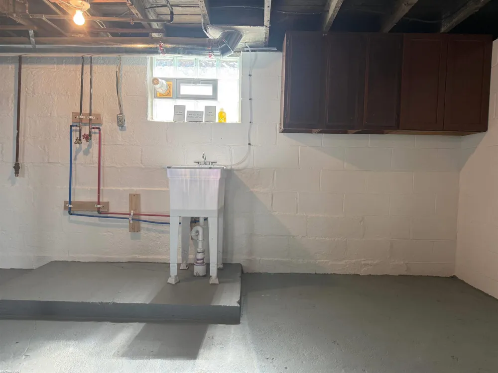 727 13th Street Port Huron City, MI 48060