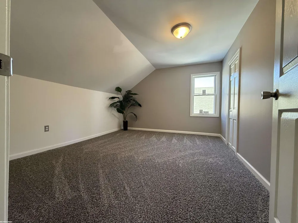 727 13th Street Port Huron City, MI 48060