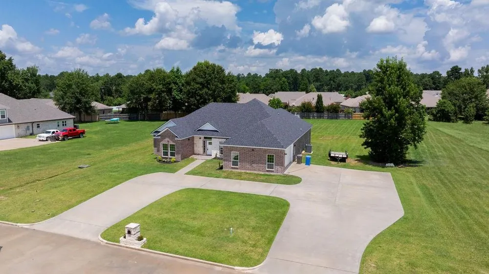 201 Silver Spur Drive Lufkin, TX 75904
