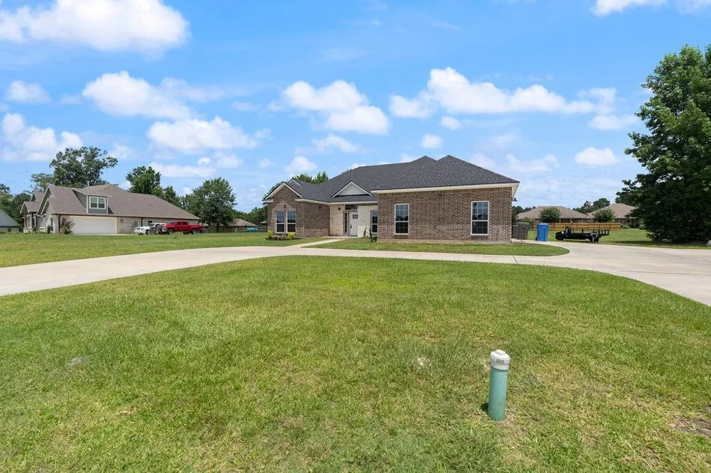 201 Silver Spur Drive Lufkin, TX 75904