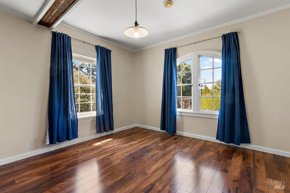 356 Alexander Street Crockett, CA 94525