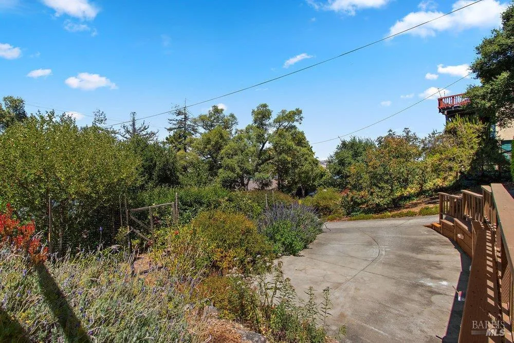 356 Alexander Street Crockett, CA 94525