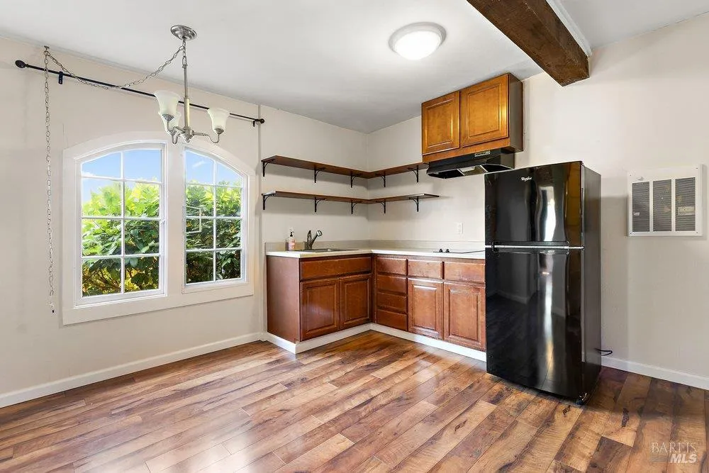 356 Alexander Street Crockett, CA 94525