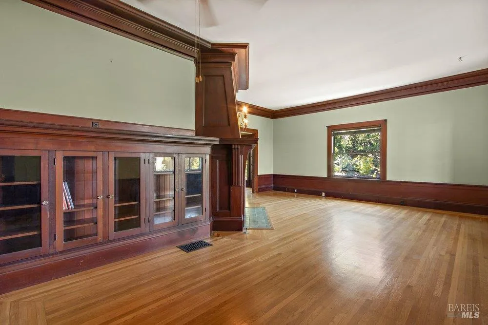 356 Alexander Street Crockett, CA 94525