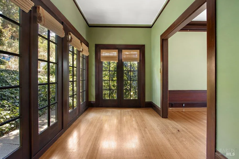 356 Alexander Street Crockett, CA 94525